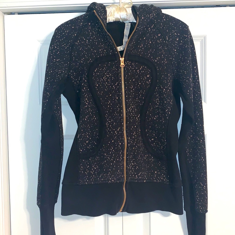 RARE! LIMITED EDITION ROSE GOLD LULULEMON SCUBA HOODIE!!!